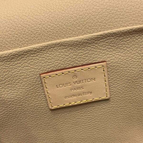 M42265 COSMETIC BAG - Image 9