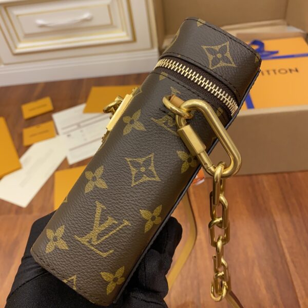 M44914 SHOULDER BAG - Image 6