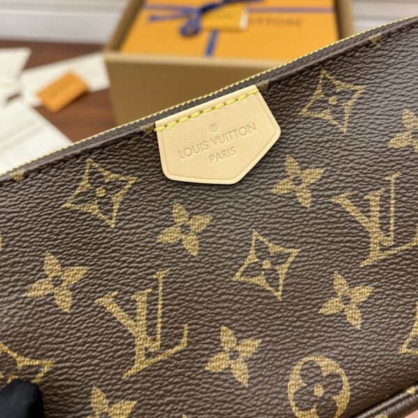M44840 SHOULDER BAG - Image 8