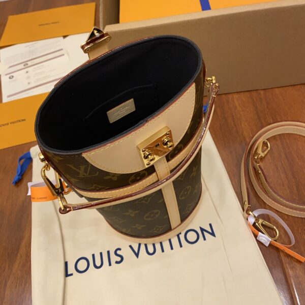 M43587 SHOULDER BAG - Image 4