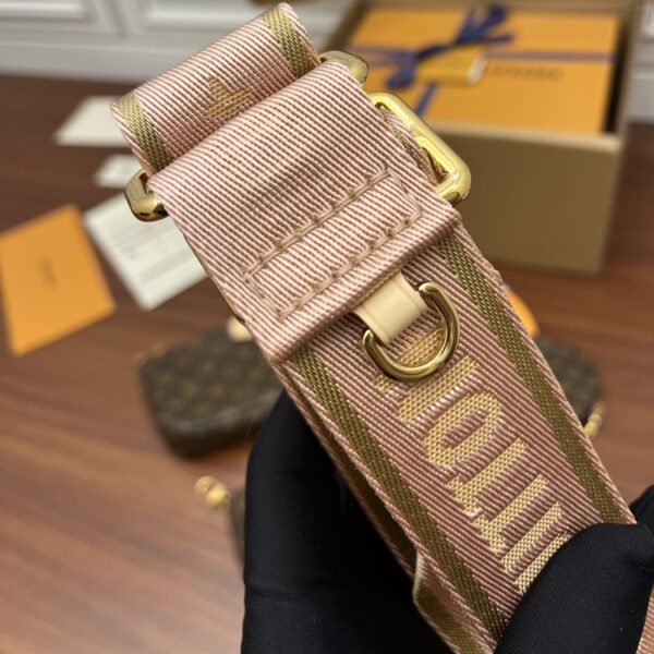 M44840 SHOULDER BAG - Image 9