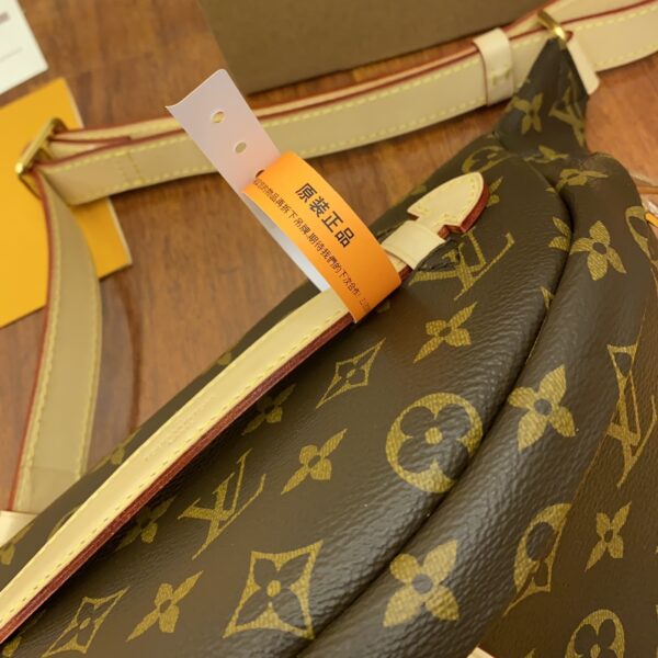 M43644 BUMBAG - Image 9