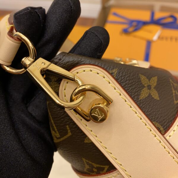 M43587 SHOULDER BAG - Image 9
