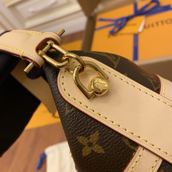 M43587 SHOULDER BAG - Image 10