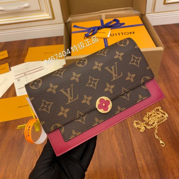 M67404 SHOULDER BAG - Image 2