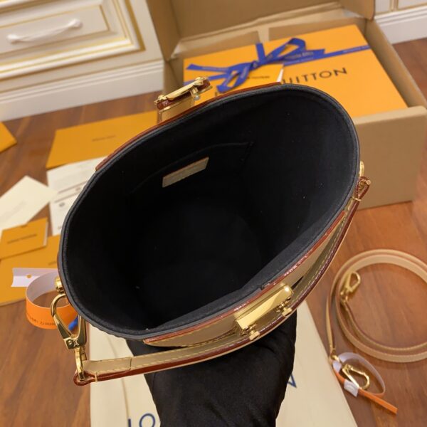 M43587 SHOULDER BAG - Image 12
