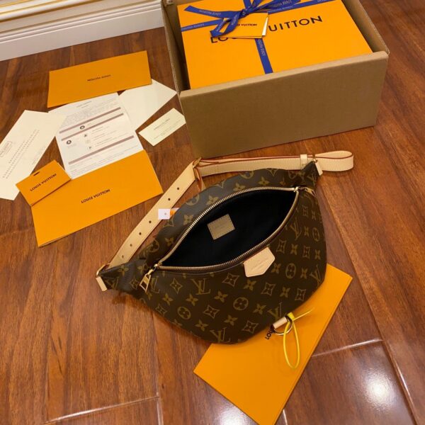M43644 BUMBAG - Image 5