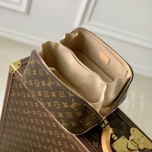 M11750 COSMETIC BAG - Image 6