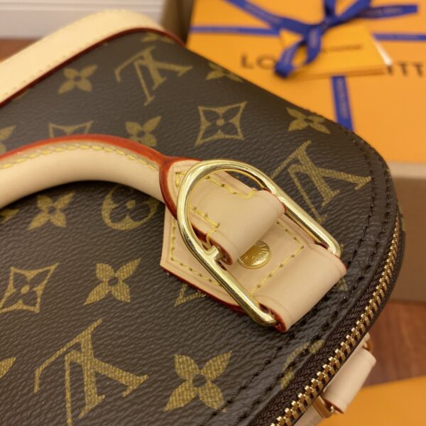 M53152 BB HANDBAG - Image 9